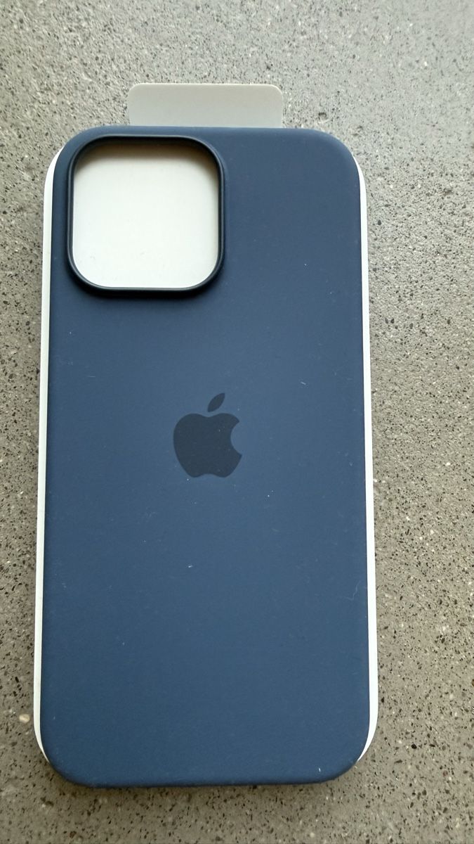 Apple Covers & Schutzfolien: Apple Original Silikon Hülle iPhone 16 Pro Max – Neu und originalverpackt aus Luzern von mar_x96f 1