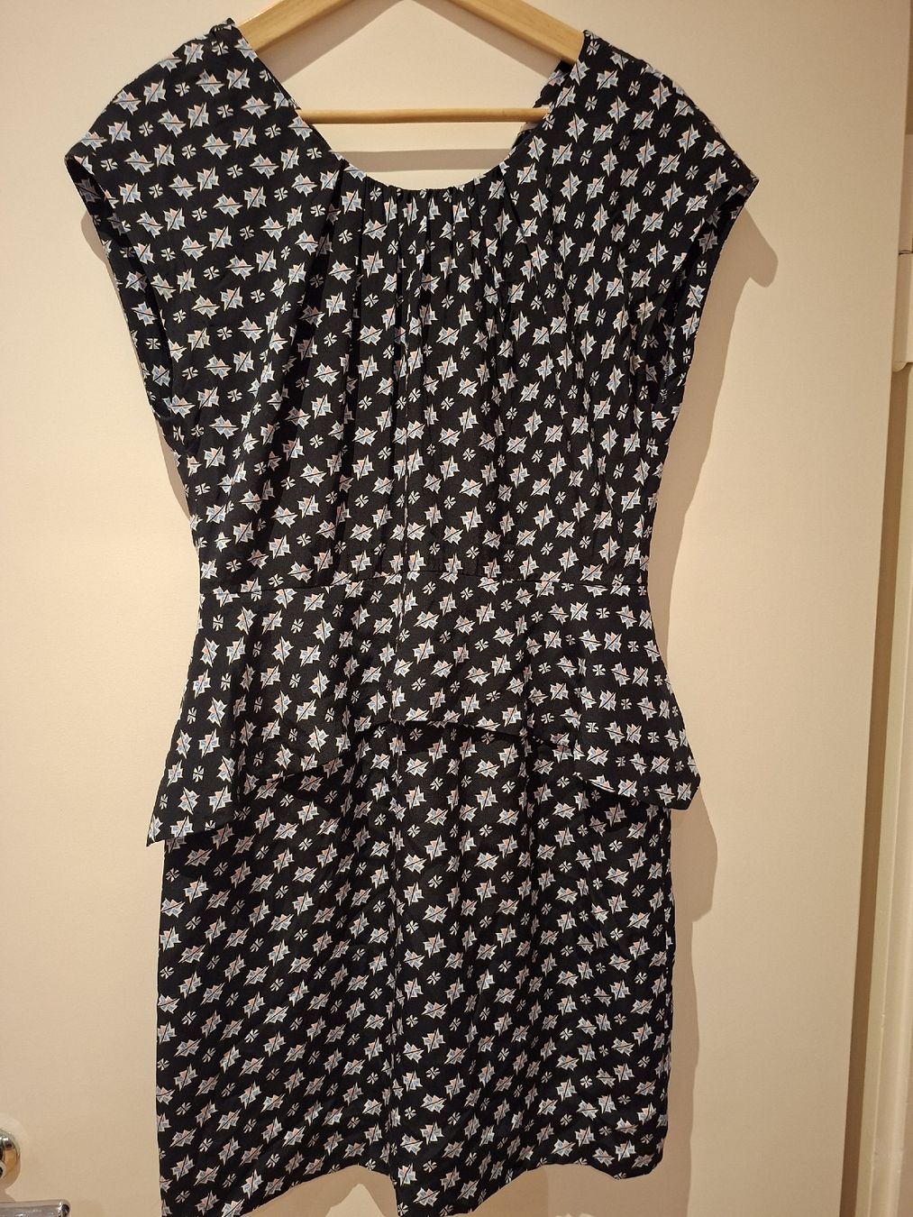 Sandro Robes: Sandro Dress Size 3 – D'occasion à Zürich par Lolaad 3