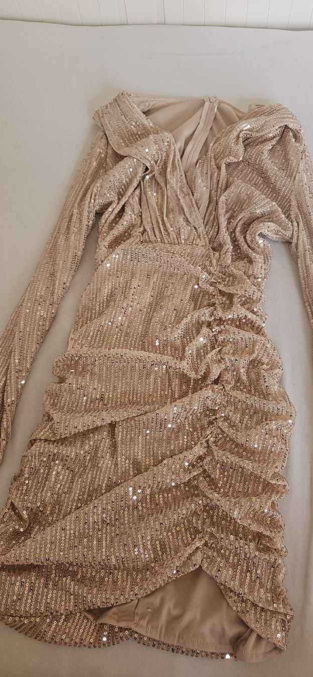 Vestiti: Goldenes Kleid Gr. S – Usato da Uettligen venduto da Polarbaer8