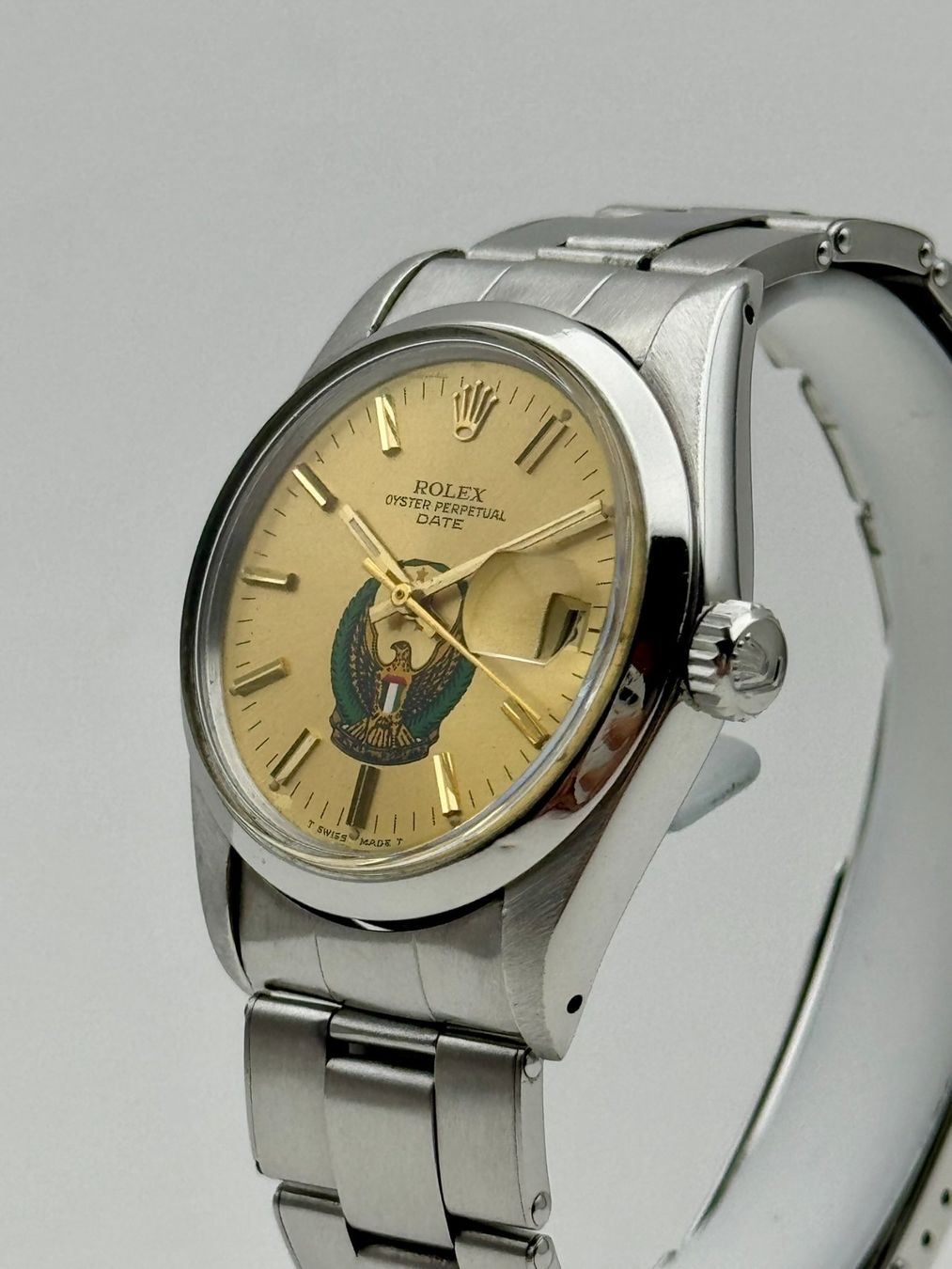 Rolex Orologi: Rolex Oyster Perpetual Date ref.1500 UAE Armed Forces Crest – Usato da Lausanne venduto da Waltana 3