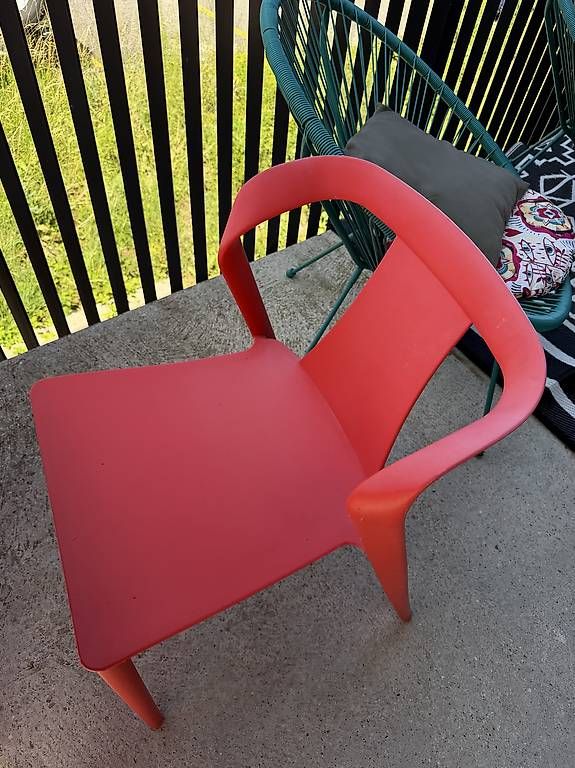 Set de table et chaises: Table et 6 chaises de jardin – D'occasion à St-Gingolph par chr_5gtw 3