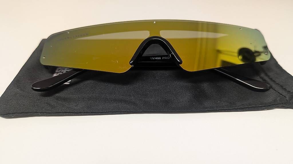 Occhiali & Lenti: Sonnenbrille stylisch – Usato da Hermetschwil-Staffeln venduto da Kdk2