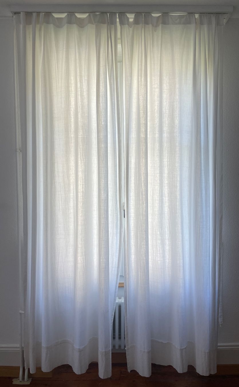 Tende: Set Vorhänge weiss mit Strukturstoff – Usato da Bern venduto da Corinn_na