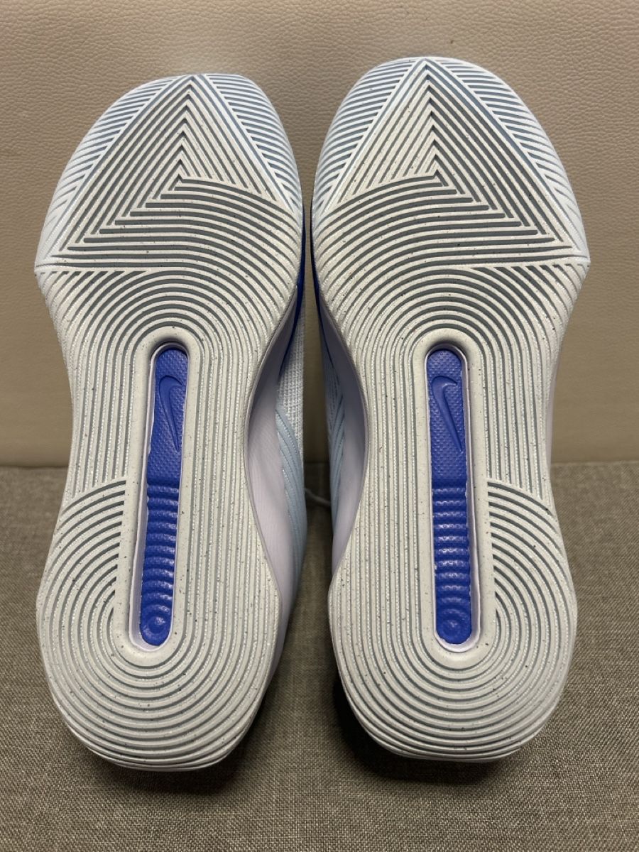 Nike Scarpe da uomo: Chaussures Nike G.T.Jump Academy Taille 40 – Nuovo (secondo la descrizione) da la chaux-de-fonds venduto da swann88 4