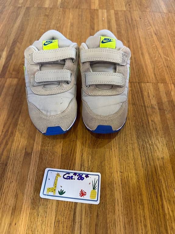 Scarpe per ragazzi: Kinderschuhe/Stiefel Gr. 26 – Usato da Bülach venduto da ValiS