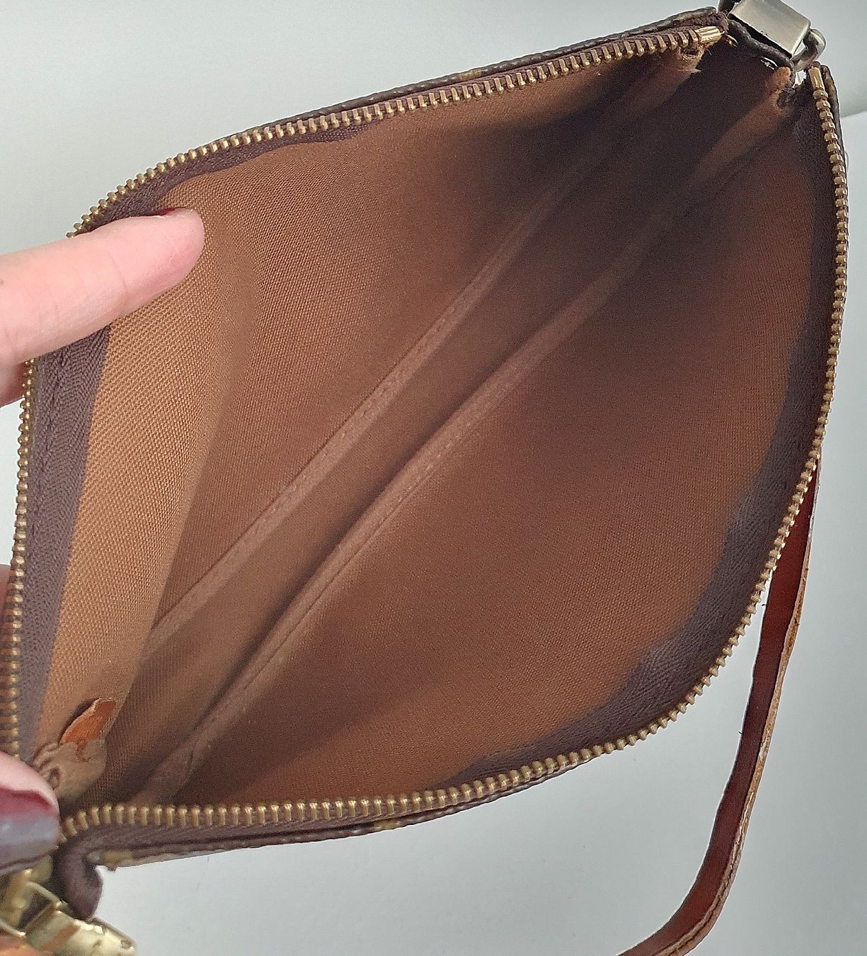 Louis Vuitton Borse da donna: Louis Vuitton Pochette Accessoires Monogram Canvas – Usato da Niederteufen venduto da Mira_72 5