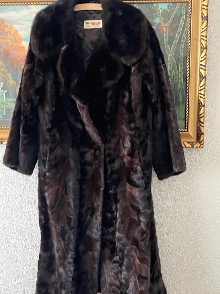Nerz Mäntel: Mantel/ wunderschöner Nerzmantel – Gebraucht aus Rüschlikon von Lajniii 3