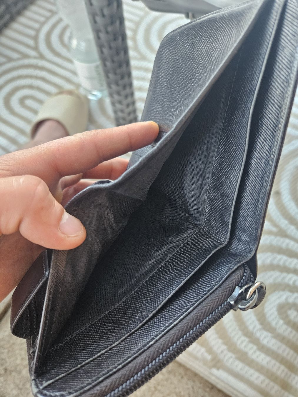 Prada Portafogli: Prada Milano Zip Wallet  – Usato da Rickenbach b. Wil venduto da nic_8ljr 4