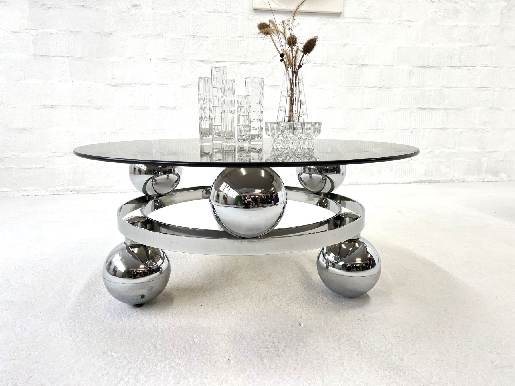 Tavoli: Vintage Space Age Couchtisch - Orbit Style – Usato da Walzenhausen venduto da stilvollwohnen 1