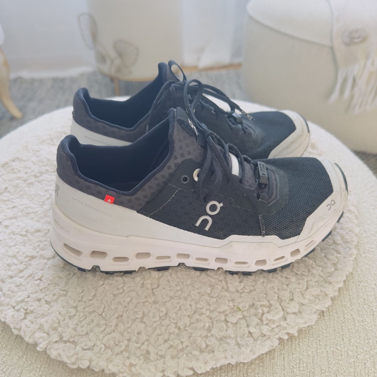 On Herrenschuhe: On Cloudventure Trail Laufschuhe, Grau/Weiss, Gr.37.5 – Gebraucht aus Meggen von AuDa17 3