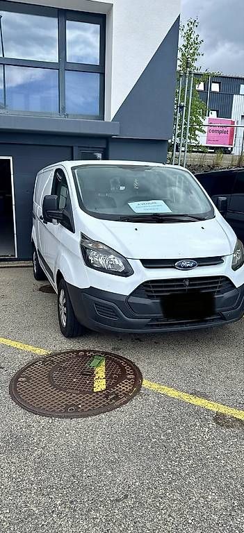Ford Veicoli commerciali: Ford transit custom – Usato da La Chaux-de-Fonds venduto da matthiasschupbach