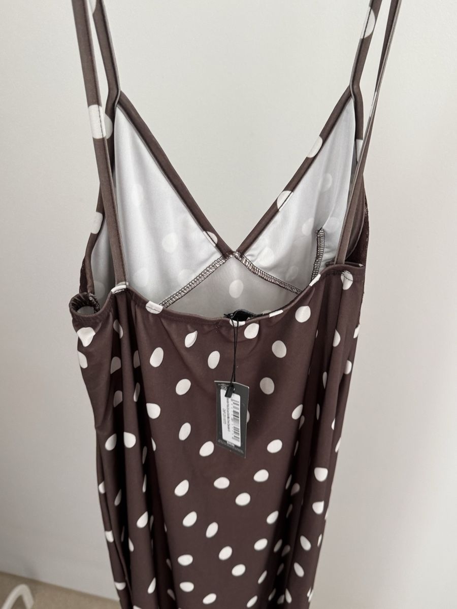 Vestiti: PrettyLittleThing Polka-Dot Maxi-Kleid – Nuovo e nell'imballaggio originale da Zürich venduto da di_archive 7