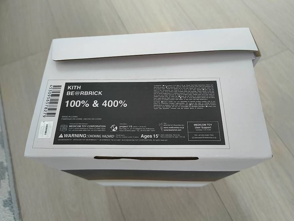 Statuette: Bearbrick x Kith Flocked 100% & 400% Set – Usato da Luzern venduto da Pokepas 1