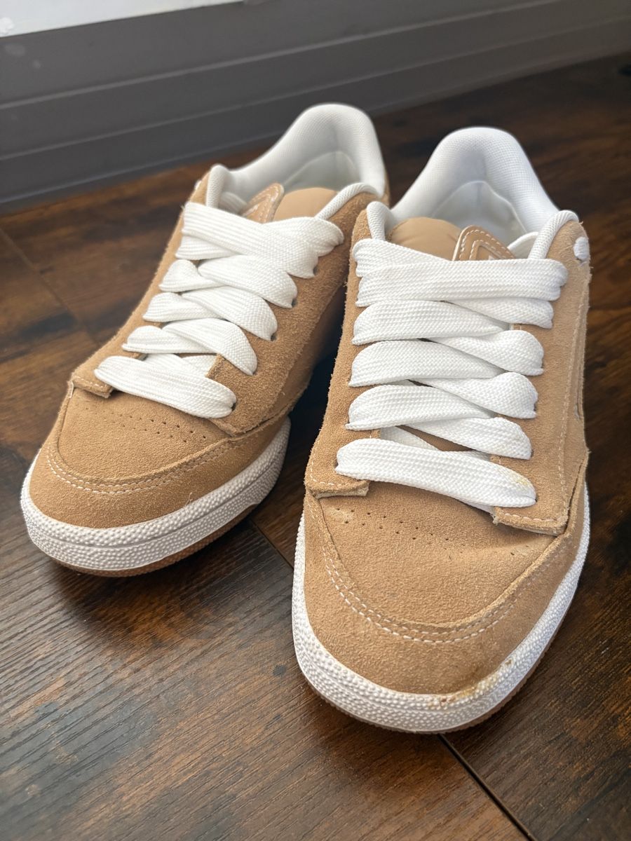 Reebok Scarpe da uomo: Reebok Schuhe 38.5 – Nuovo (secondo la descrizione) da Ehrendingen venduto da suurrlii
