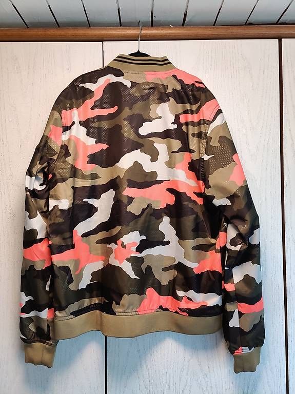 Giacche: Under Armour Jacke Camouflage Grösse Large – Usato da Hinterforst venduto da Metz69 1