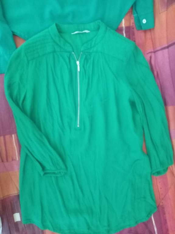 Nafnaf Camicette: 2 blouses vertes pour femme – Usato da givisiez venduto da odilev 3