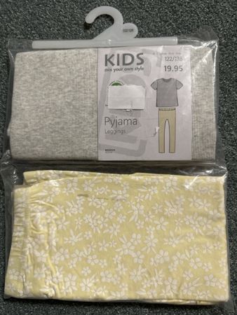 Pyjama Pantys Gr 122/128 neu 