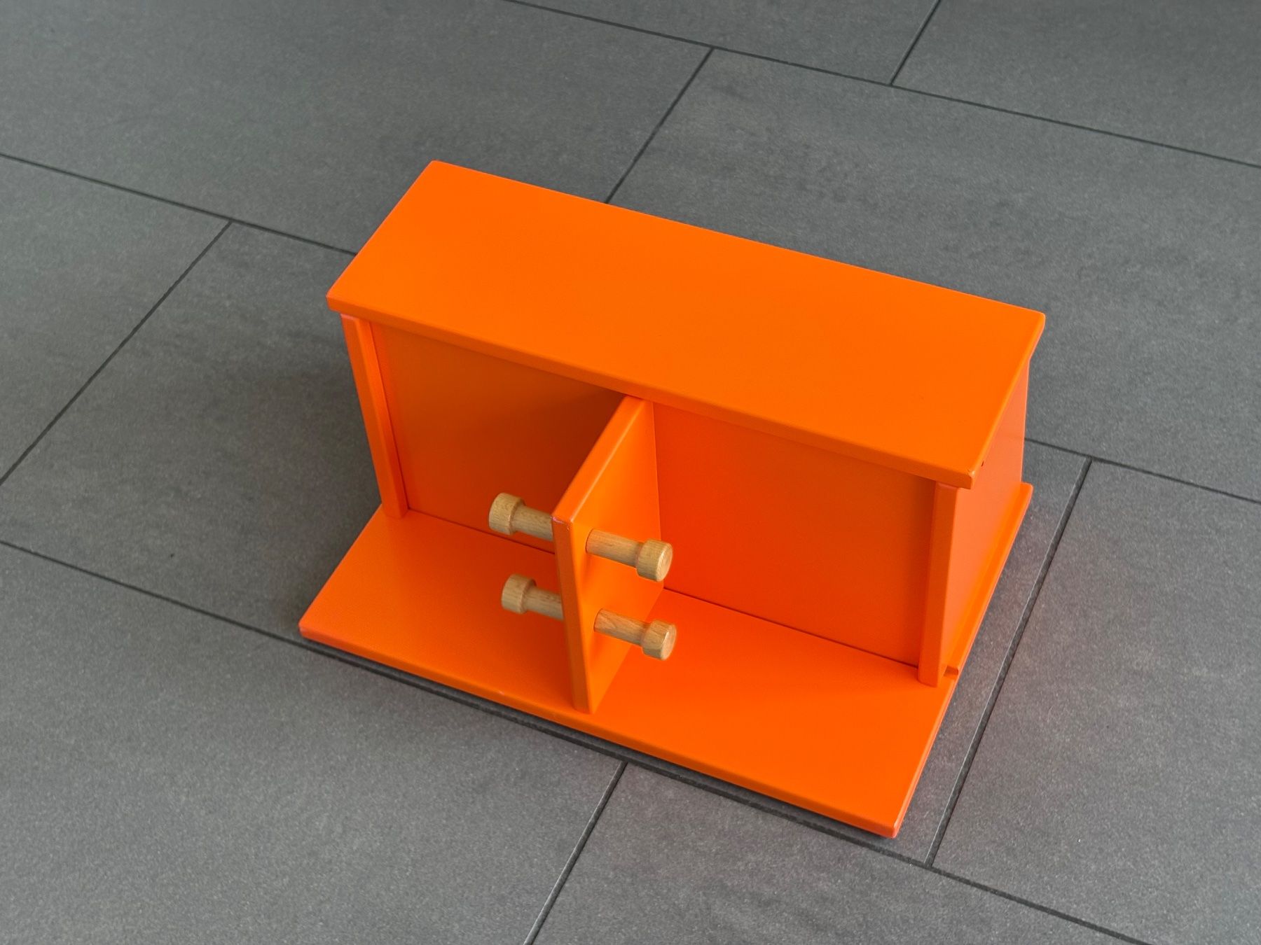 Jako-O Garderobe: Kindergarderobe orange – Gebraucht aus Speicher von salix42 1