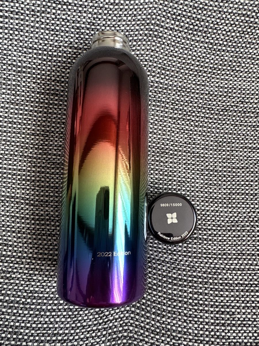 Waterdrop Borracce & Thermos: Waterdrop Stahlflasche 600ml Rainbow Edition 2022, Neu – Nuovo e nell'imballaggio originale da Oberiberg venduto da Leitwolf5 2