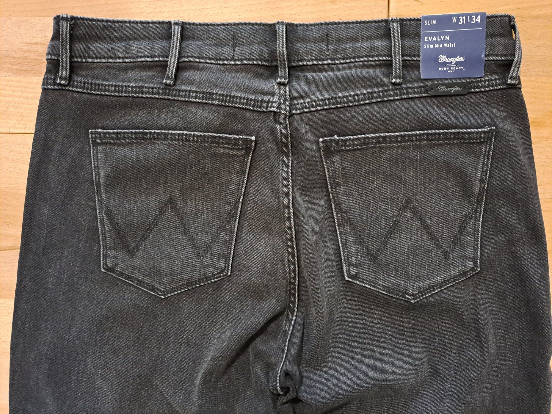 Jeans: Wrangler Evalyn Slim W31 L34 – Neu und originalverpackt aus Meyrin von dijin 6