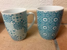 Zwei schöne Kaffeetassen - Mugs - gebraucht