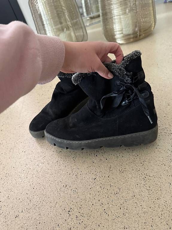 Damenschuhe: Stiefeln – Gebraucht aus Thalwil von doreen05 1