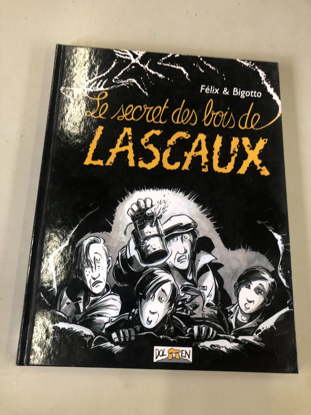 Comics: LE SECRET DES BOIS DE LASCAUX – Gebraucht aus Avenches von WEBHobby
