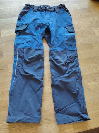 Engelbert Strauss Kinder Hosen Gr 122/128, Löcher bei Knien 