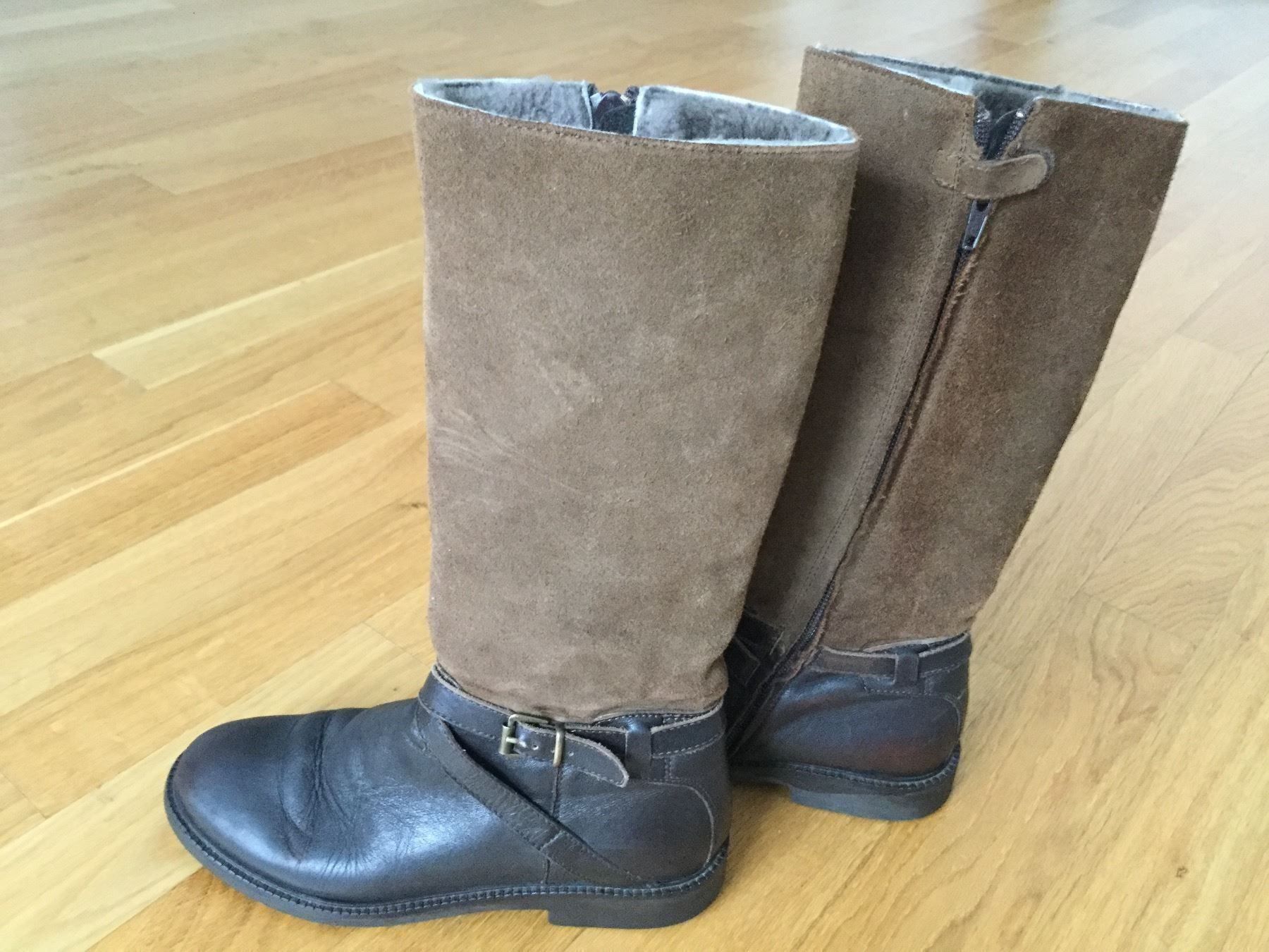 Scarpe per ragazze: Gallucci Mädchen Stiefel. Gr. 33 – Usato da Zürich venduto da froschchen79 4