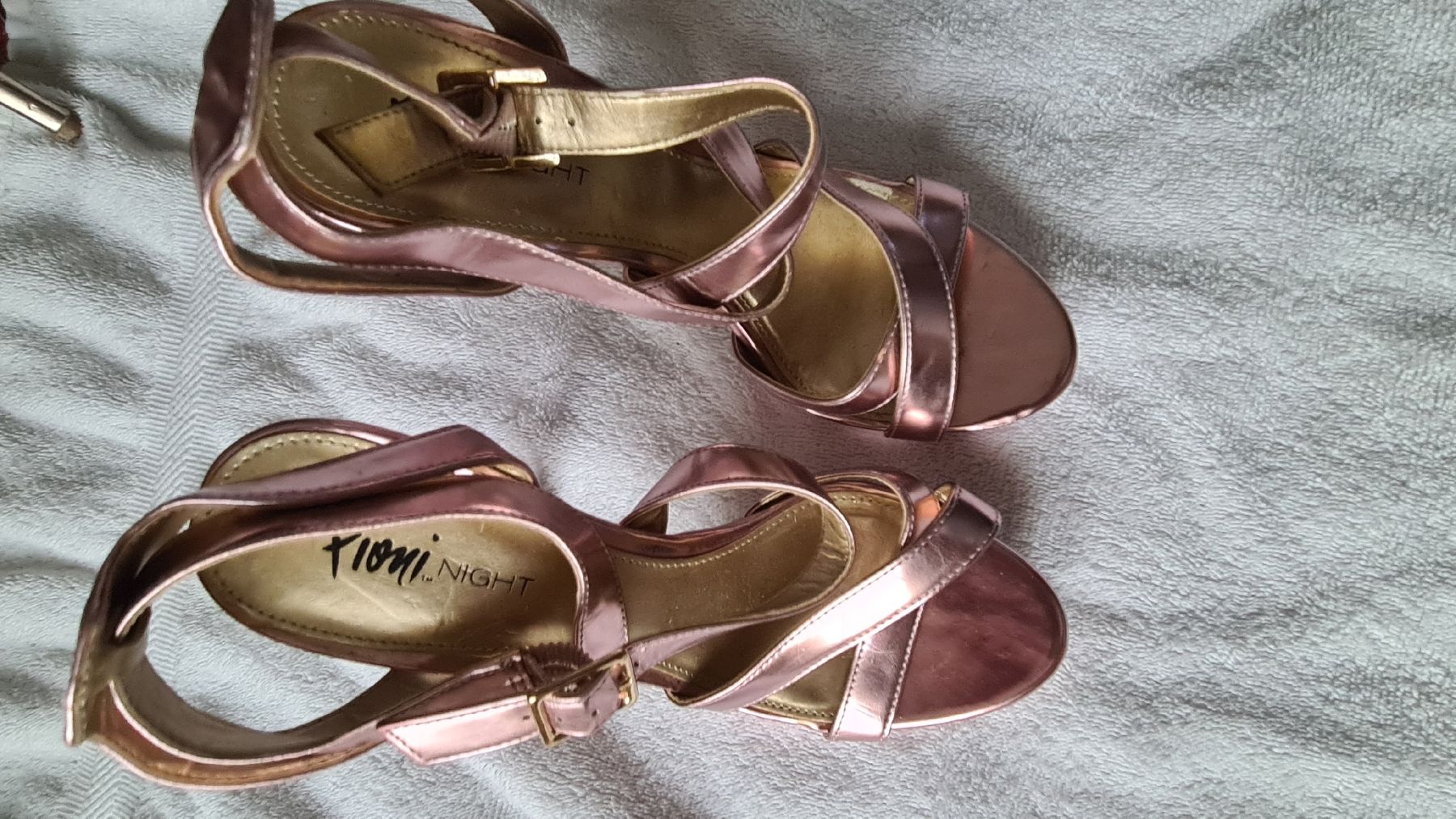 Chaussures femmes: Sandalia – Neuf (Voir description) à Kriens par nello-1 2