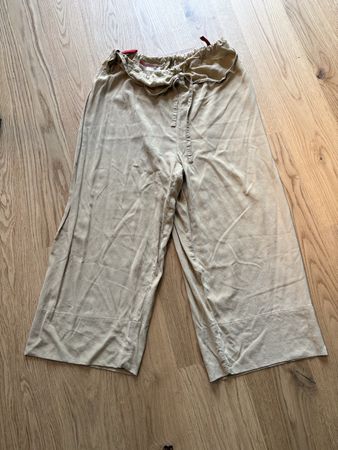 Prada Seiden Culotte Hose Gr. M Beige Sommer 2023 Neuwertig5