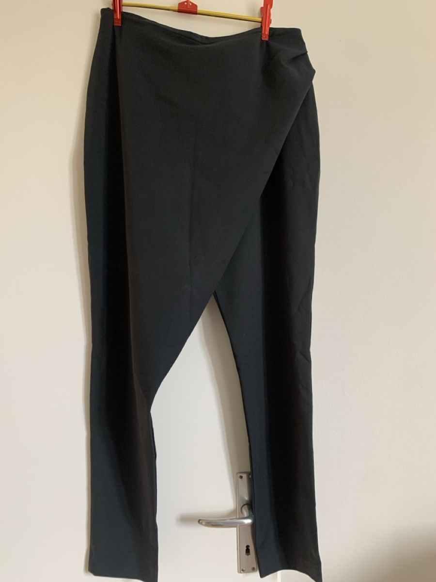 Sarah Pacini Pantaloni: Pantalon Sarah Pacini – Usato da Prangins venduto da val_2c72