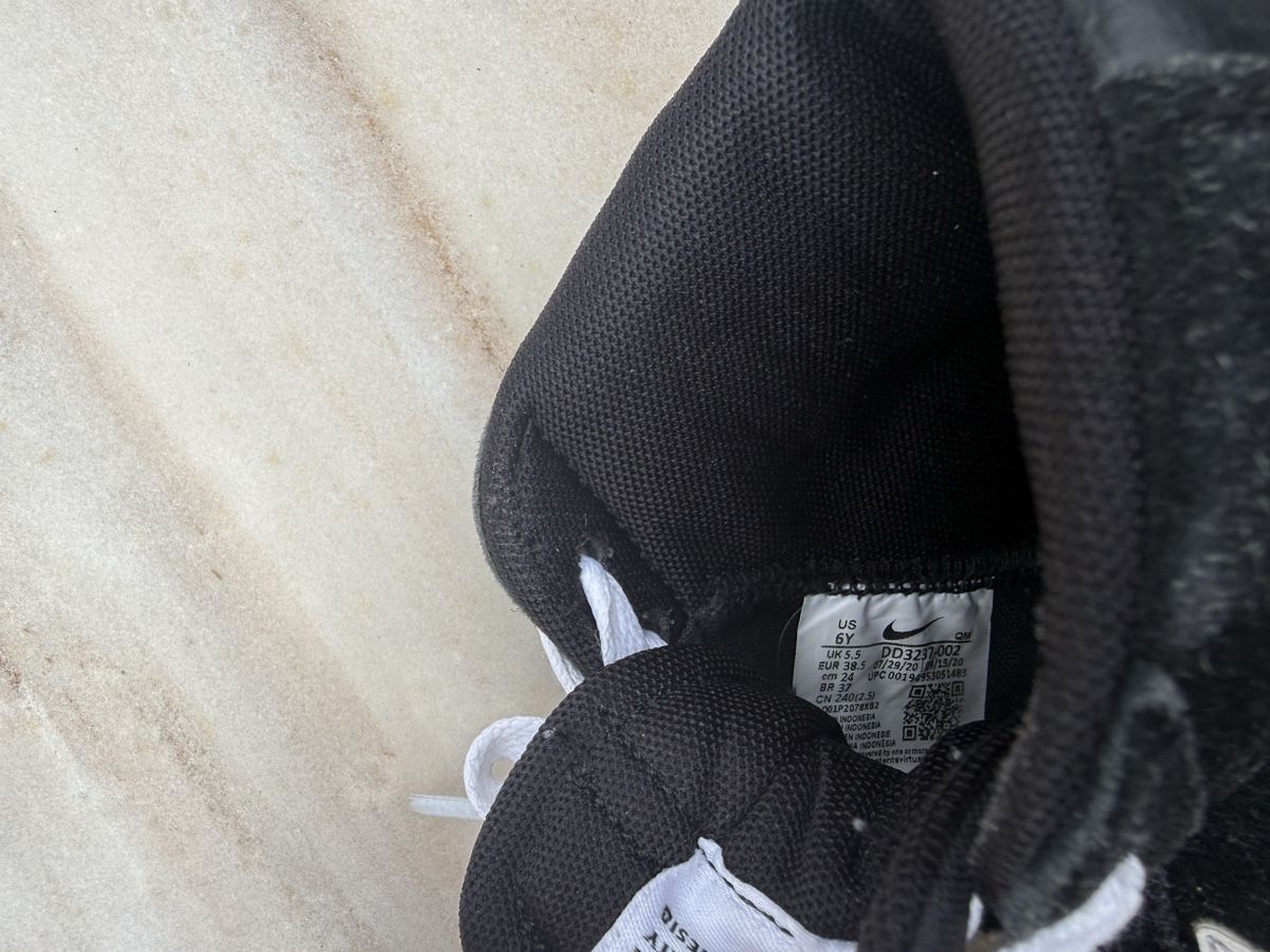 Nike Scarpe da uomo: Schwarze Nike Blazer Grösse 38.5 – Usato da Engelburg venduto da mia_n6tr 5