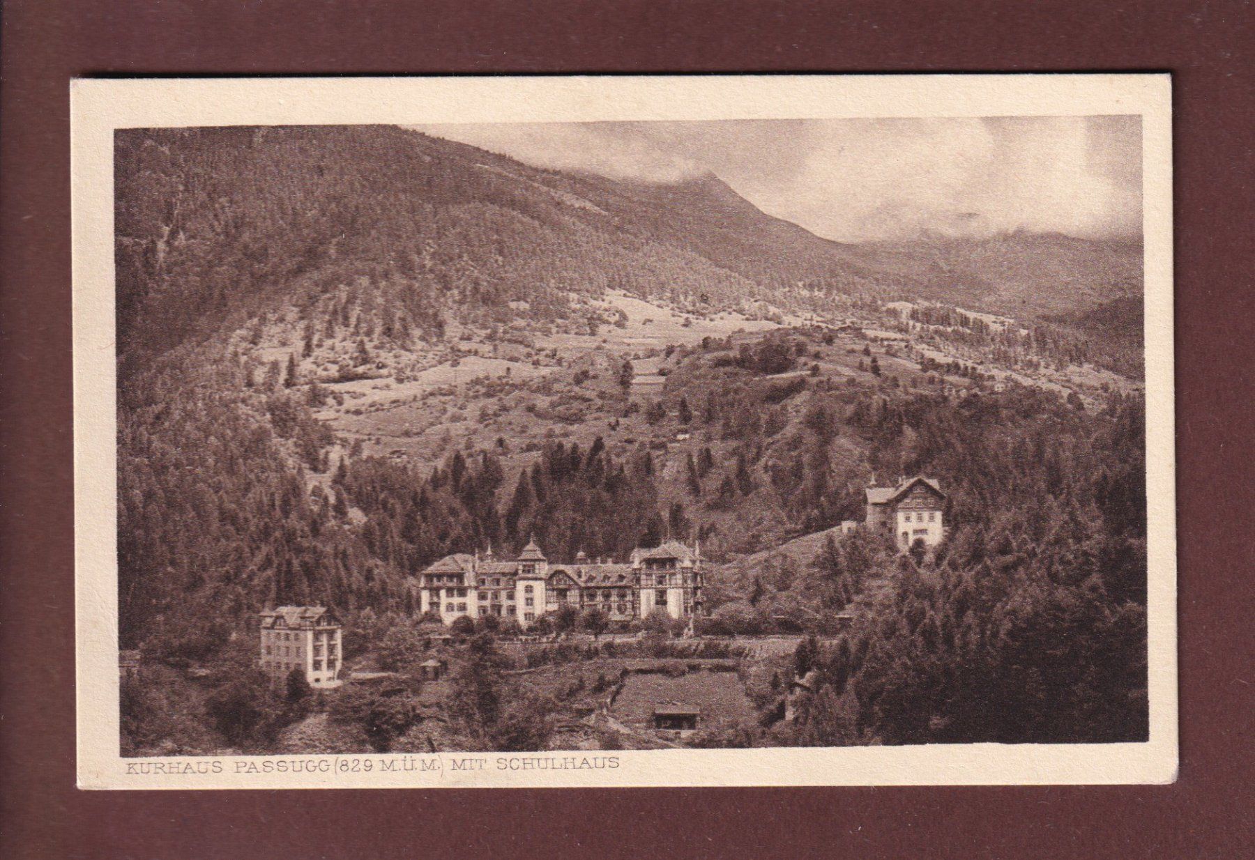 Cartoline postali: Kurhaus PASSUGG - Schulhaus – Usato da Pully venduto da nicecards