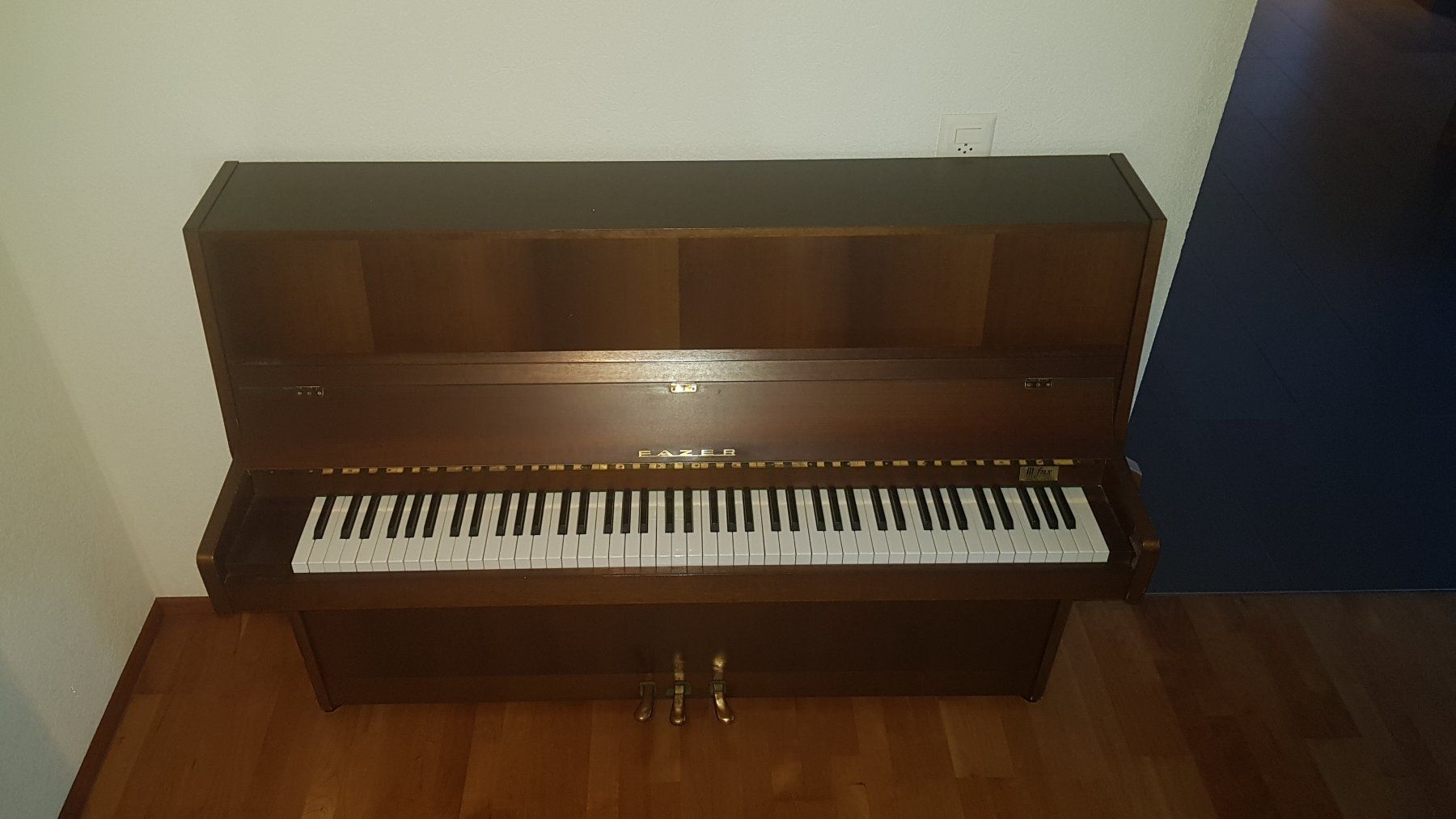 Musikinstrumente: Piano droit Fazer 108 – Gebraucht aus Avry-devant-Pont von Momos72