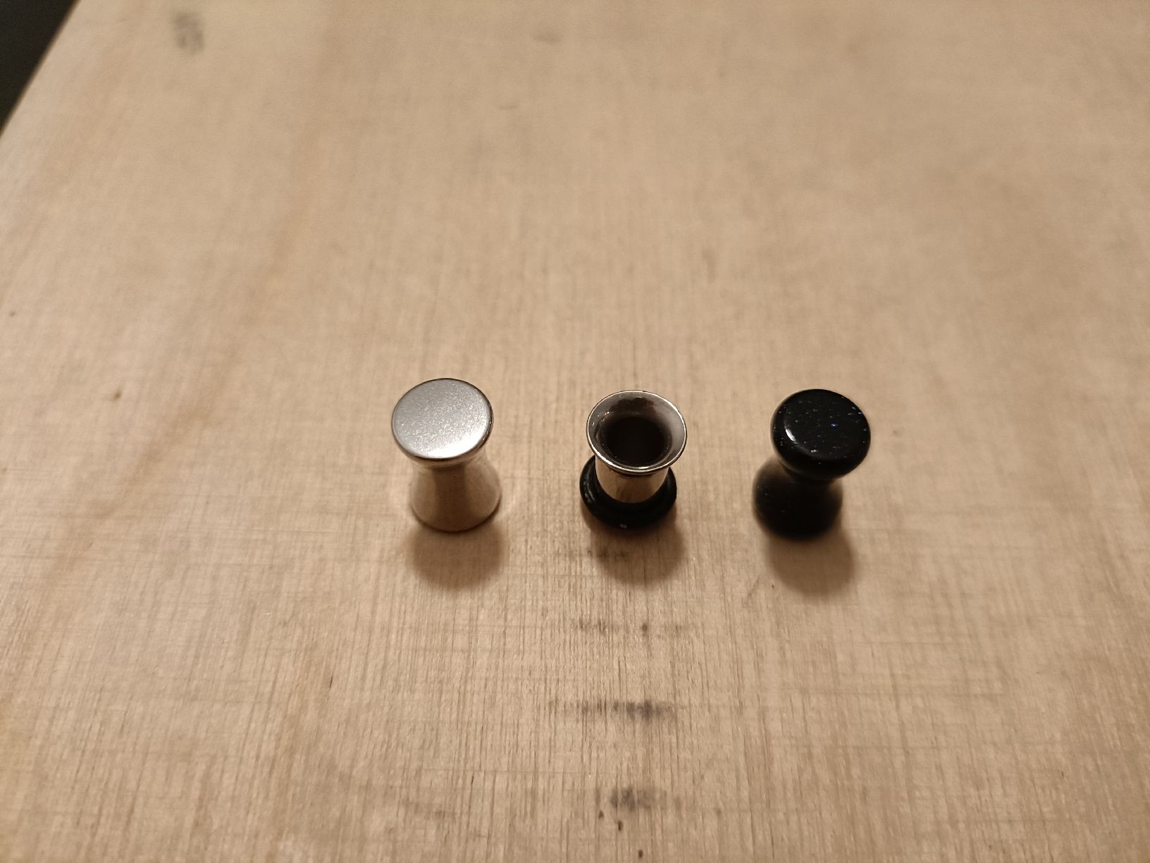 Gioielli per piercing: Plugs 6mm – Usato da Steg im Tösstal venduto da BabaRei