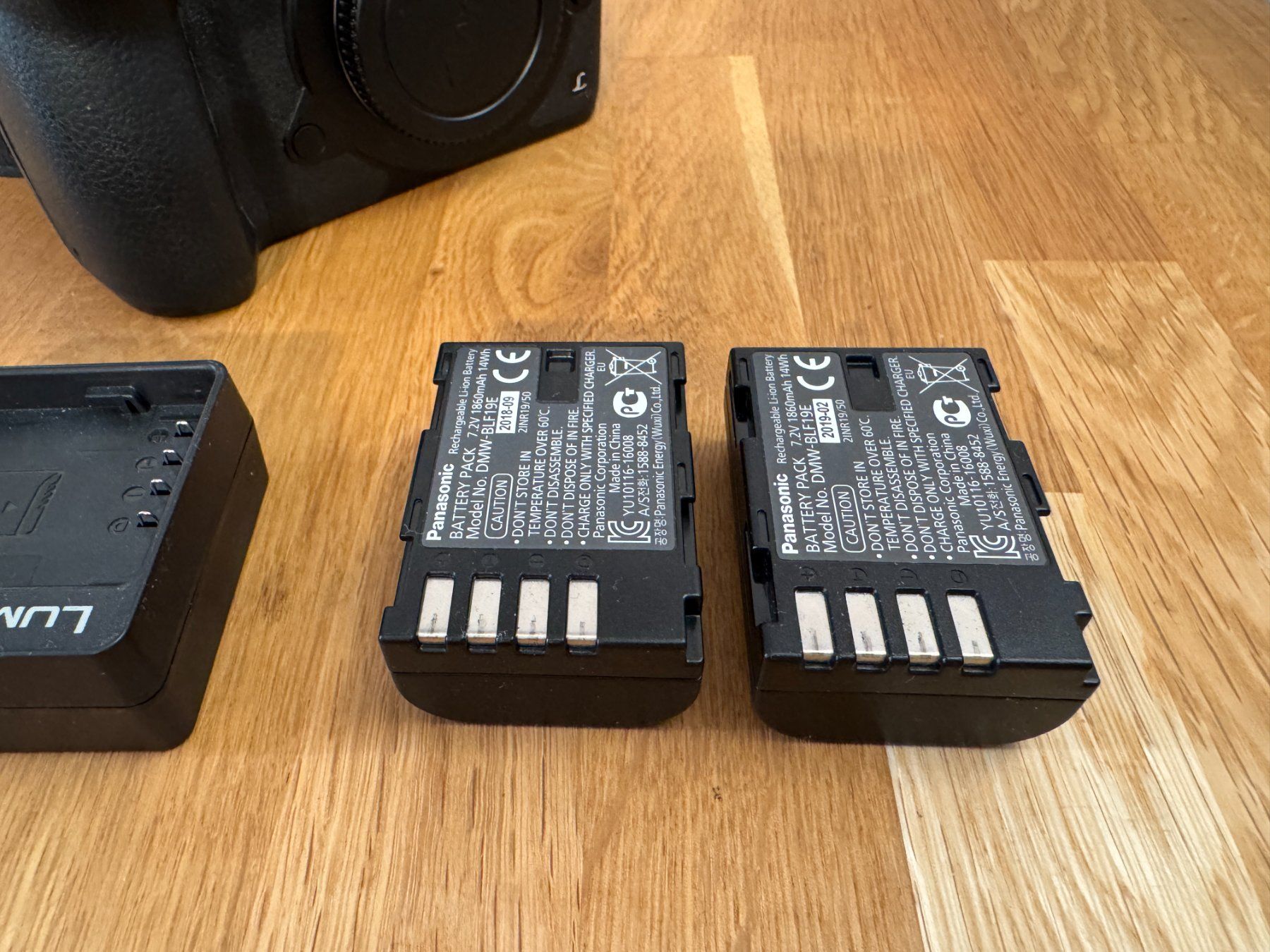 Panasonic Fotocamera: Panasonic Lumix DC-GH5S – Usato da Unterkulm venduto da mdd_designs 6