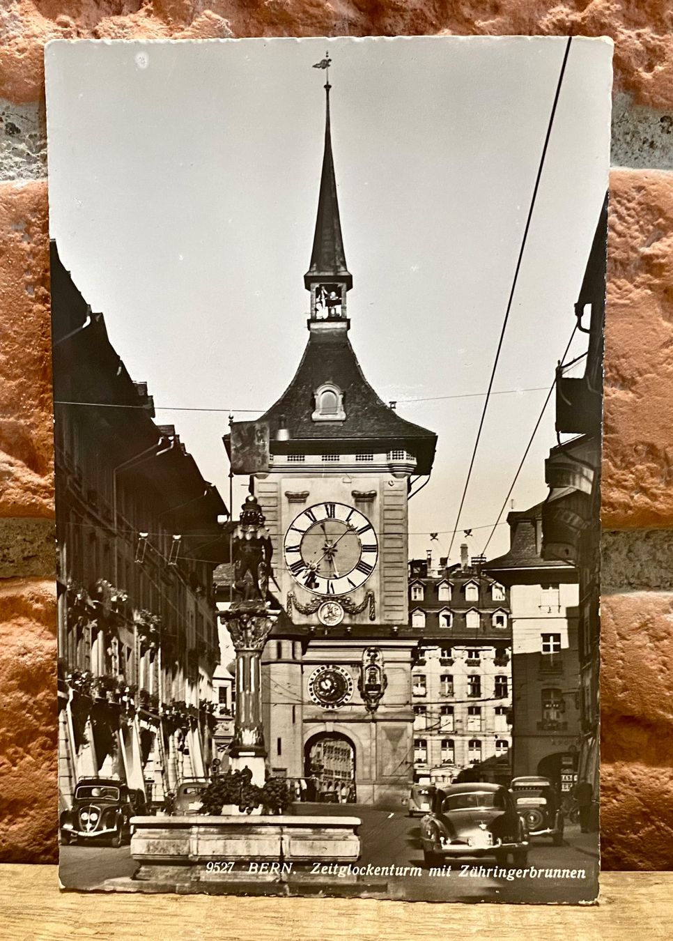 Cartoline postali: Zeitglockenturm mit Zähringerbrunnen - Oldtimer – Usato da Root venduto da ENGLAND-TREASURES