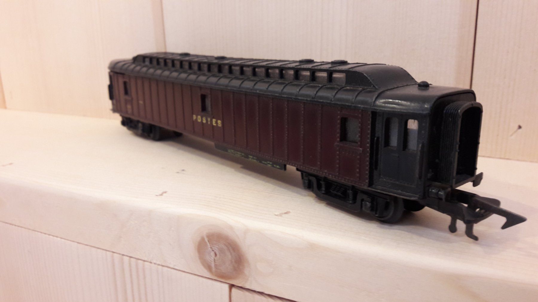 Jouef Modellini di ferrovie: Jouef f.P HO DC : SNCF fourgon "Postes" – Usato da Buttes venduto da Cafe2005 2