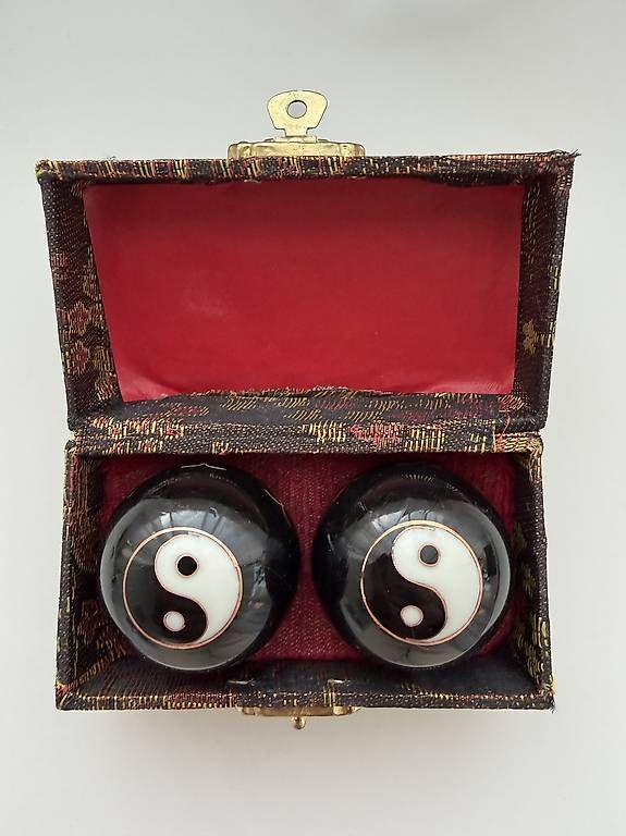 Sonstige Dekorationen & Accessoires: Chinesische Yin Yang Baoding Kugeln mit Klang  – Gebraucht aus Muttenz von jea_2wtm