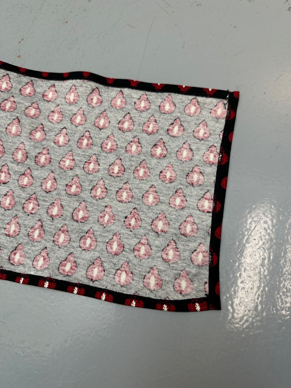 Foulard & Sciarpe: SCHAL #10 AB 1.- !!! – Usato da Zürich venduto da NIKI777 1