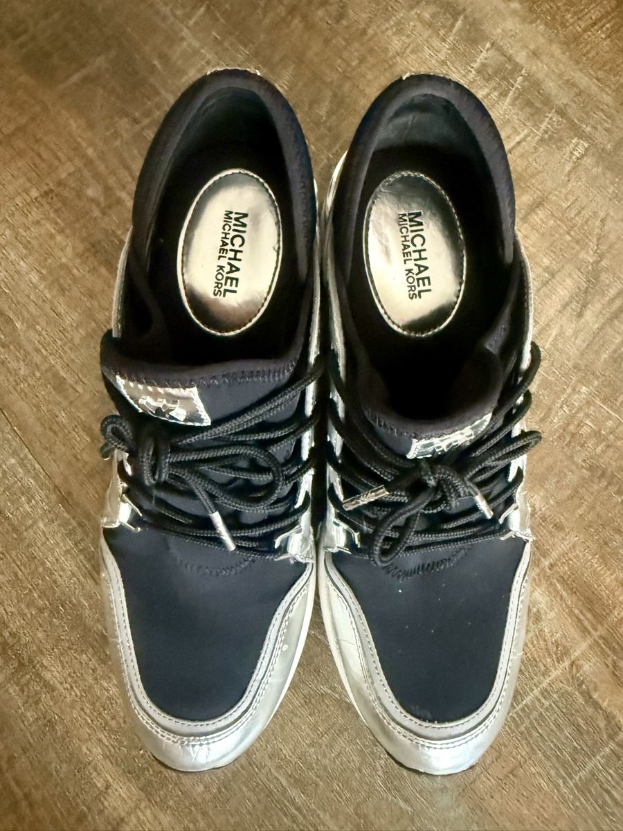 Michael Kors Scarpe da donna: Michael Kors Sneaker, Schwarz/Silber, Gr. 38 – Usato da Lachen SZ venduto da zsucard 1