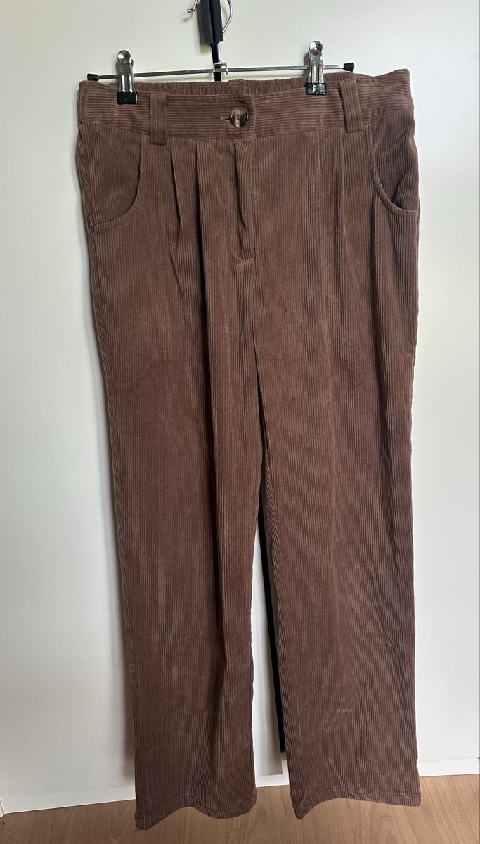 Halara Hosen: Cordhose braun Grösse S  – Gebraucht aus Neuenkirch von ali_5pxg