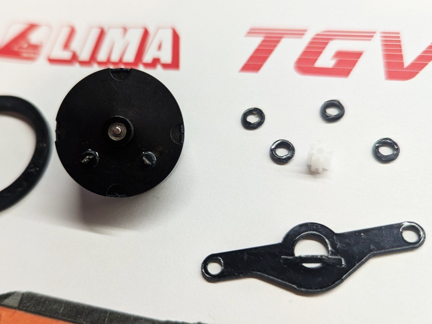 Lima Modellini di ferrovie: Kit re-motorisation TGV Lima - moteur annulaire – Nuovo (secondo la descrizione) da Neuchâtel venduto da tagtag02 1