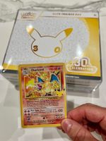 Pokémon 30th ETB EN Sealed + Charizard 25th 4/102 +Schutzbox