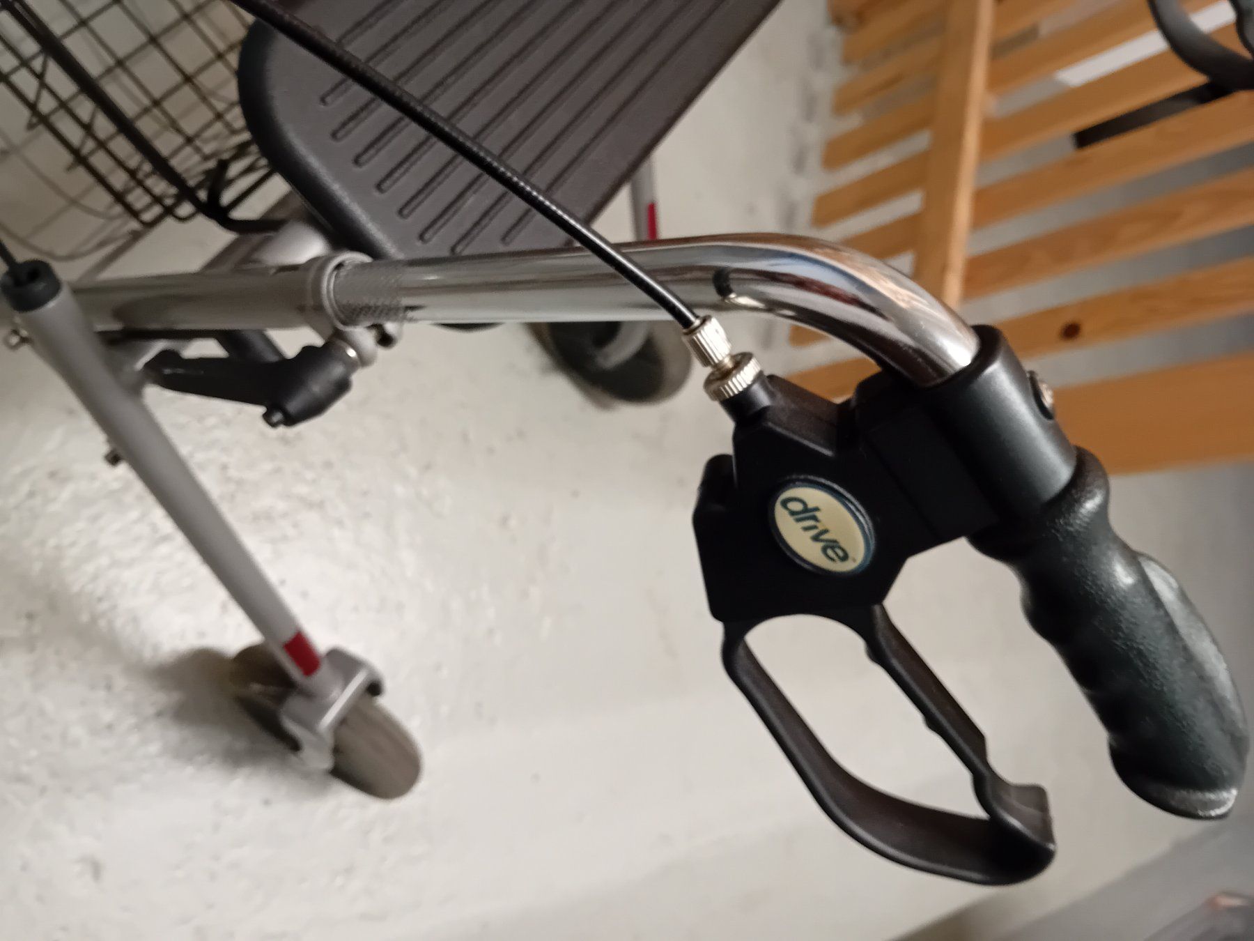 Ausili per la deambulazione: Rollator – Usato da Arbon venduto da kor_w5lq 2
