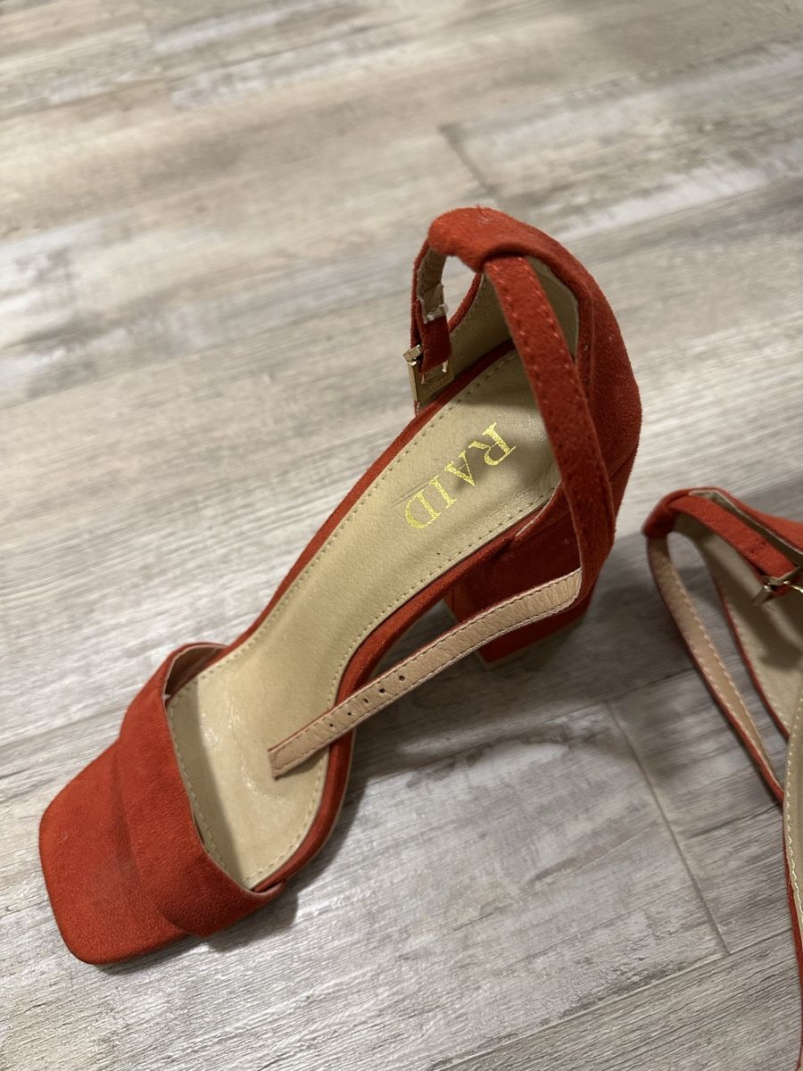 Scarpe da donna: Riemensandalette – Nuovo (secondo la descrizione) da Schmerikon venduto da and_rsl6 3