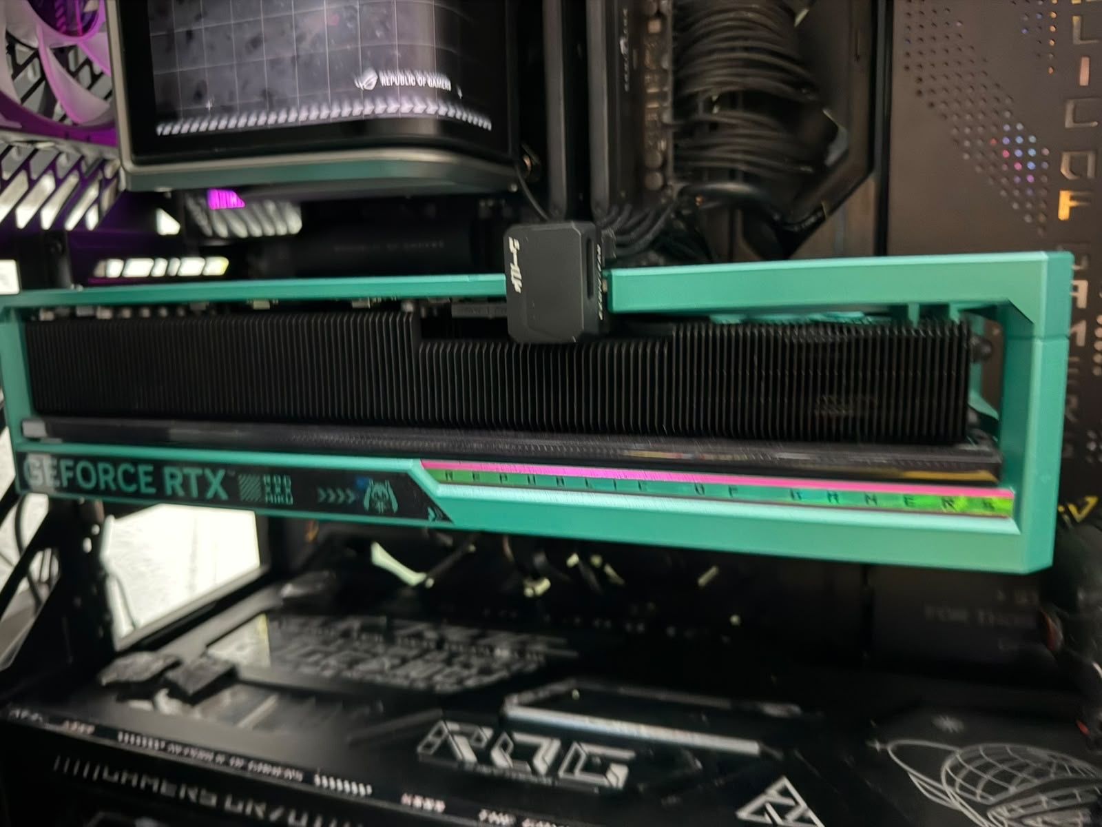 Nvidia Schede grafiche: Asus Rog Astral RTX 5080 Miku Edition – Usato da Moosseedorf venduto da Slowwdown 2