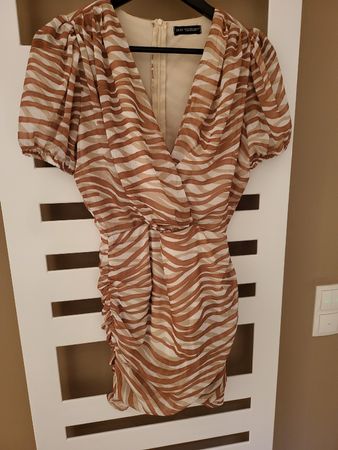 Neues Kleid, Grösse XS, Animal Print.