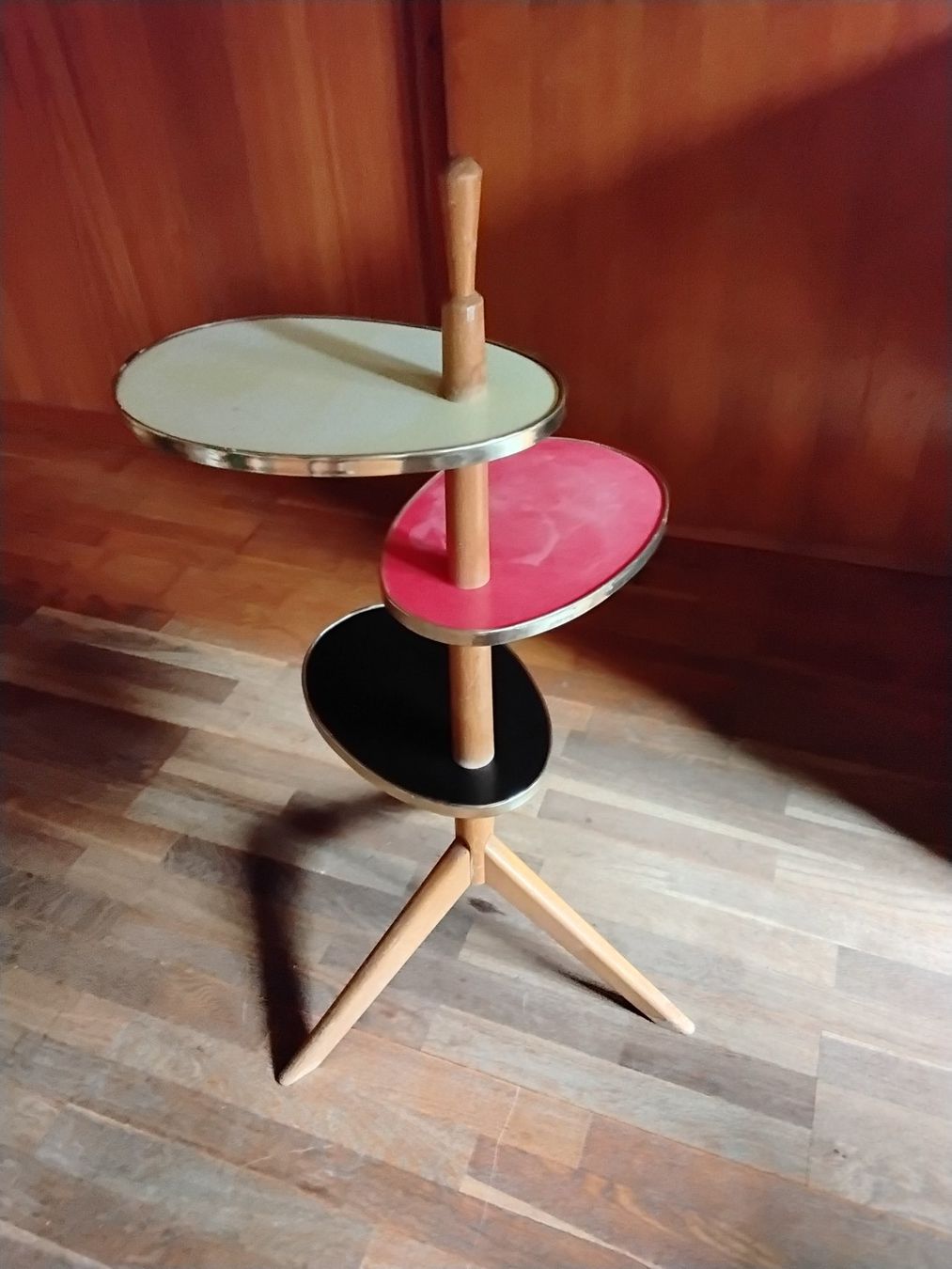 Altro per la casa: Midcentury Blumenständer 3 Etagen – Usato da Lohn-Ammannsegg venduto da analogis 1